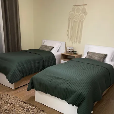 Al Centro * Σκόδρα