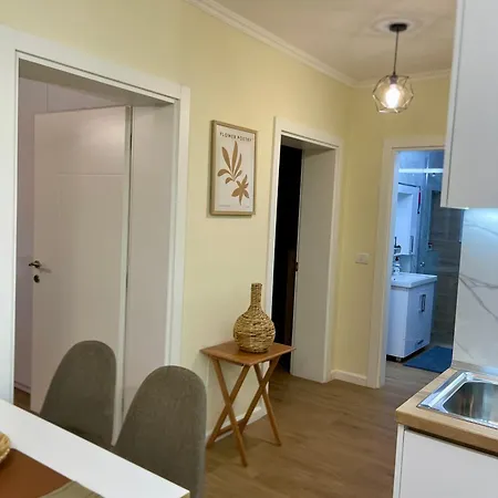 Al Centro * Σκόδρα